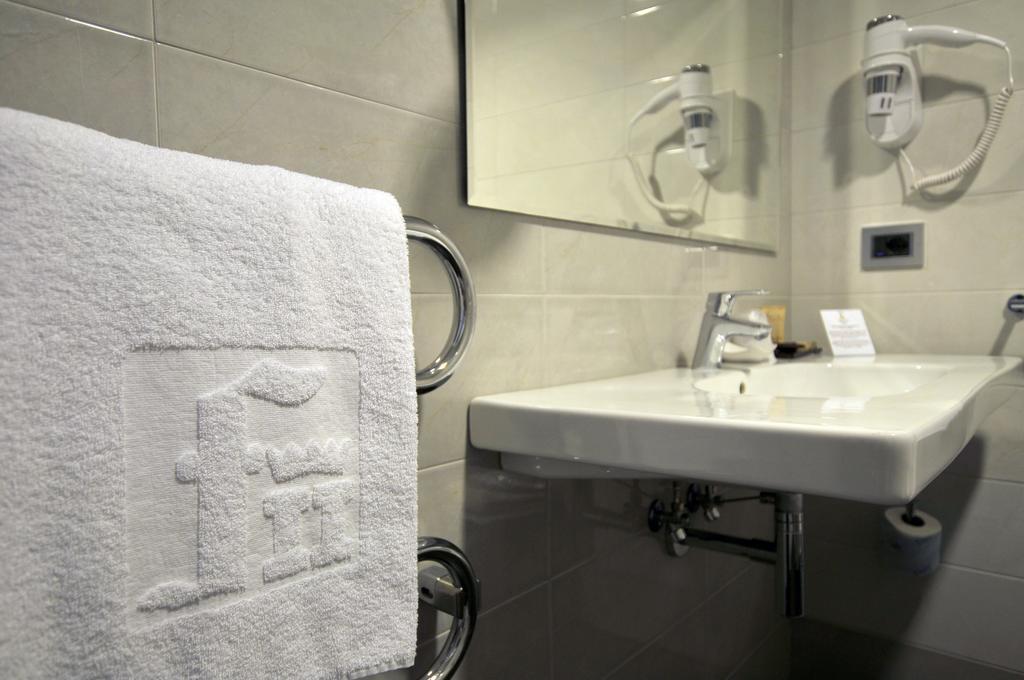 Hotel Federico II Jesi Kültér fotó