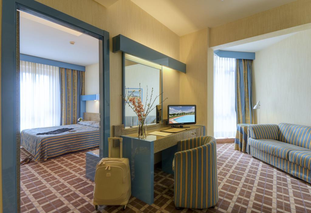 Hotel Federico II Jesi Kültér fotó